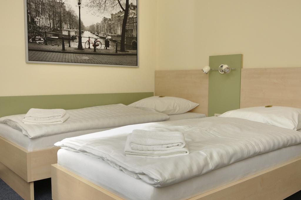 Best Deal Airporthotel Веце Экстерьер фото